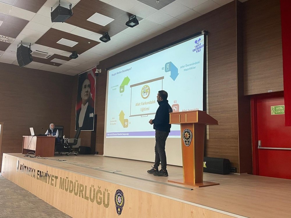 Emniyet Personeline Afet Farkındalık Eğitimi