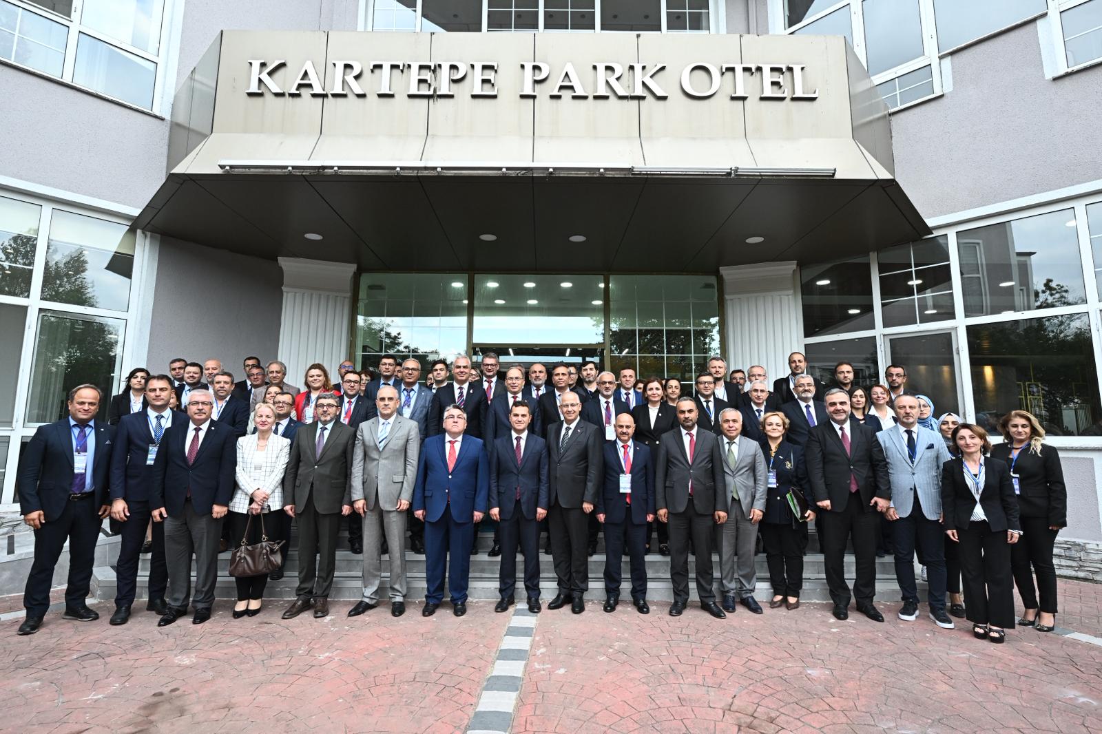 rektor-kaplancikli-bati-karadeniz-universiteler-birligi-calistayina-katildi.jpeg