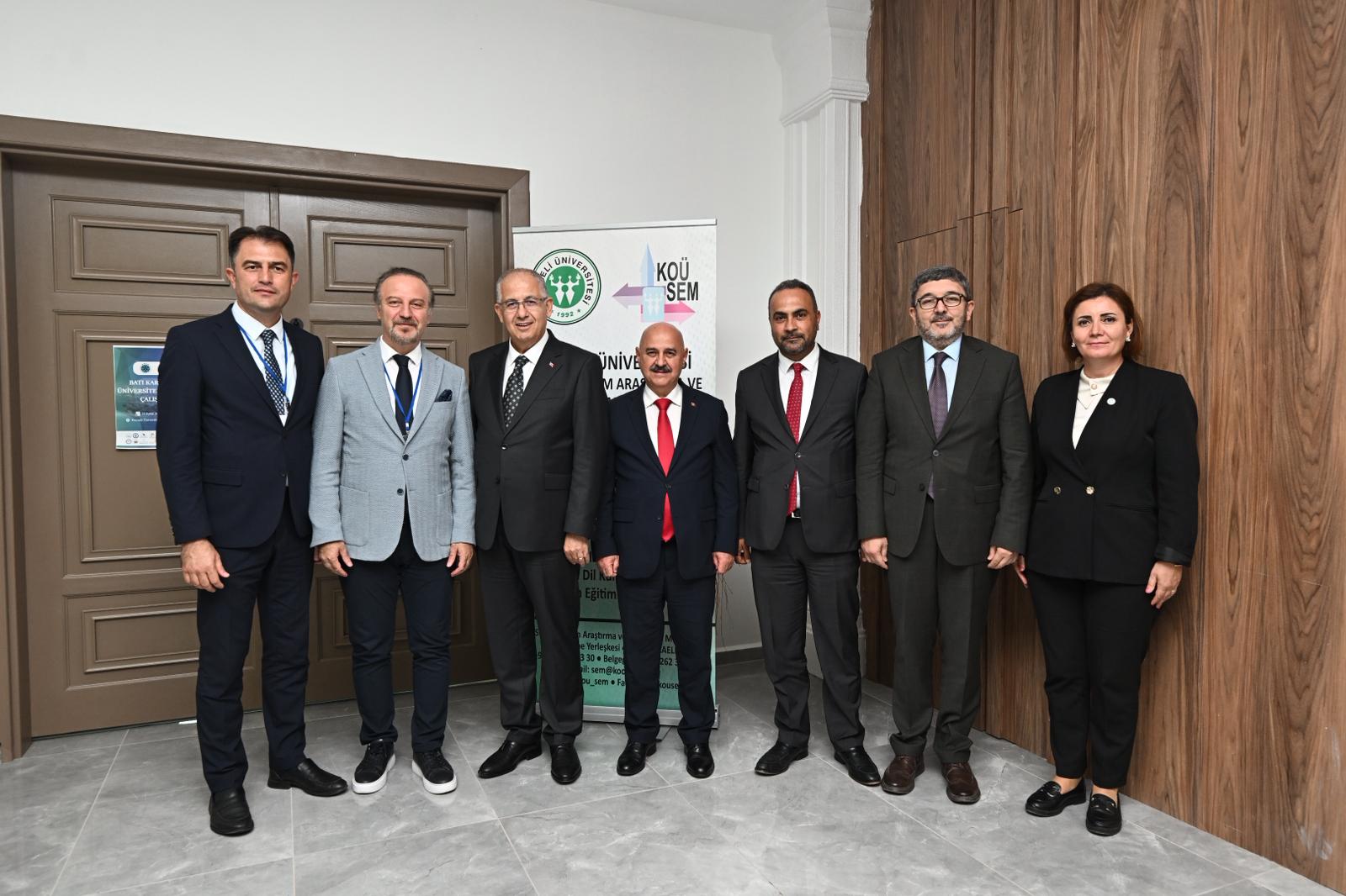 rektor-kaplancikli-bati-karadeniz-universiteler-birligi-calistayina-katildi2.jpeg