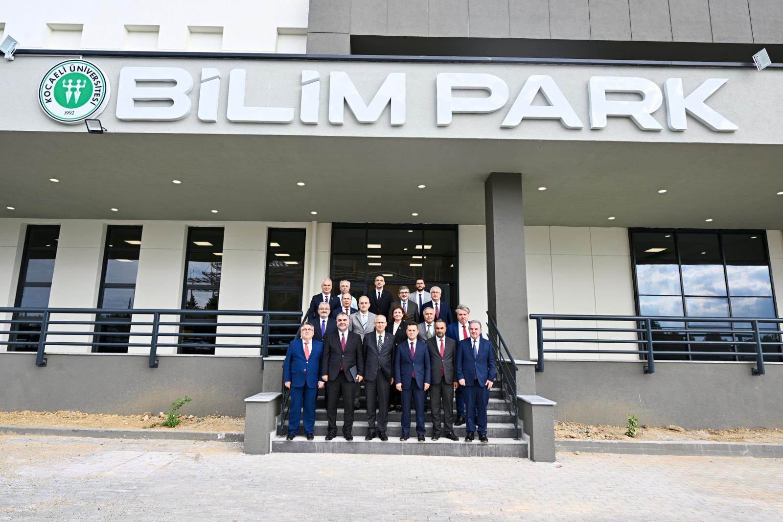 rektor-kaplancikli-bati-karadeniz-universiteler-birligi-calistayina-katildi3.jpeg