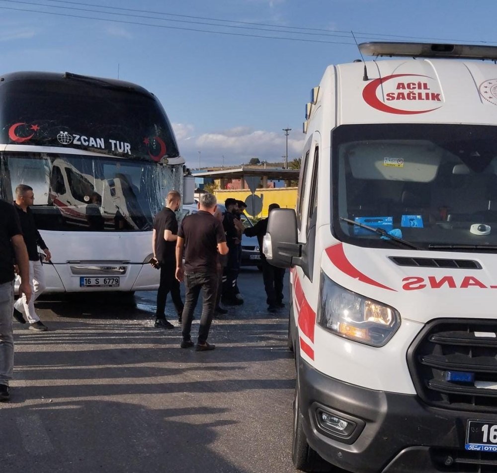 Zincirleme Kaza: 9 İşçi Yaralandı