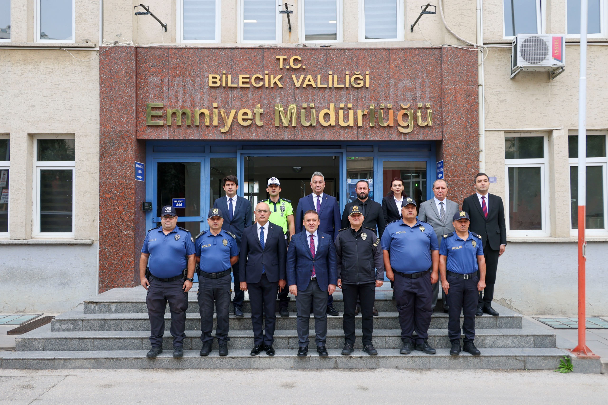 vali-sozer-yeni-emniyet-muduru-gokalp-seneri-ziyaret-etti-2.jpeg