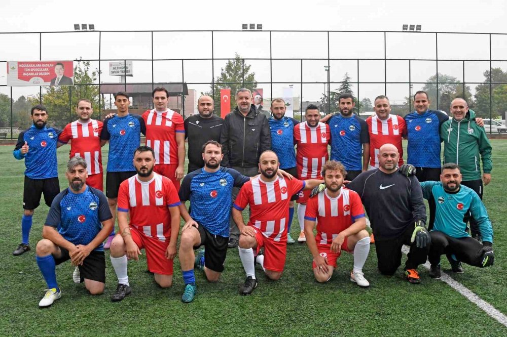 Geleneksel Halı Saha Turnuvası Başladı