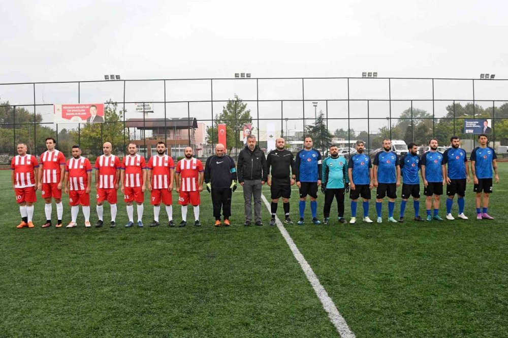 Geleneksel Halı Saha Turnuvası Başladı