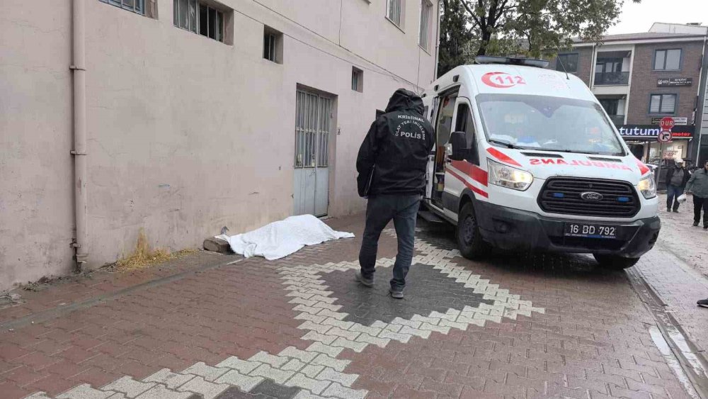 Yaşlı Adam Sokakta Ölü Bulundu