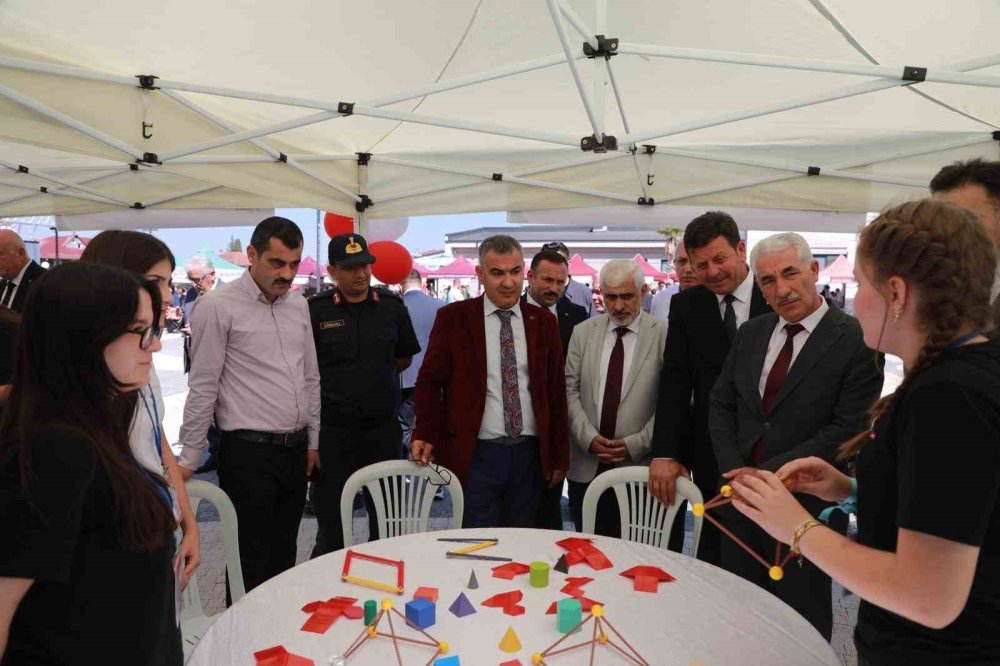 Binlerce Öğrenci Bu Şenlikte Buluştu