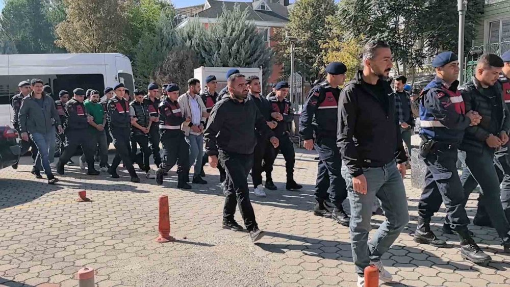 Bir Kişinin Ölümüne 2 Kişinin Yaralanmasına Neden Olayda 10 Kişi Adliyeye Sevk Edildi