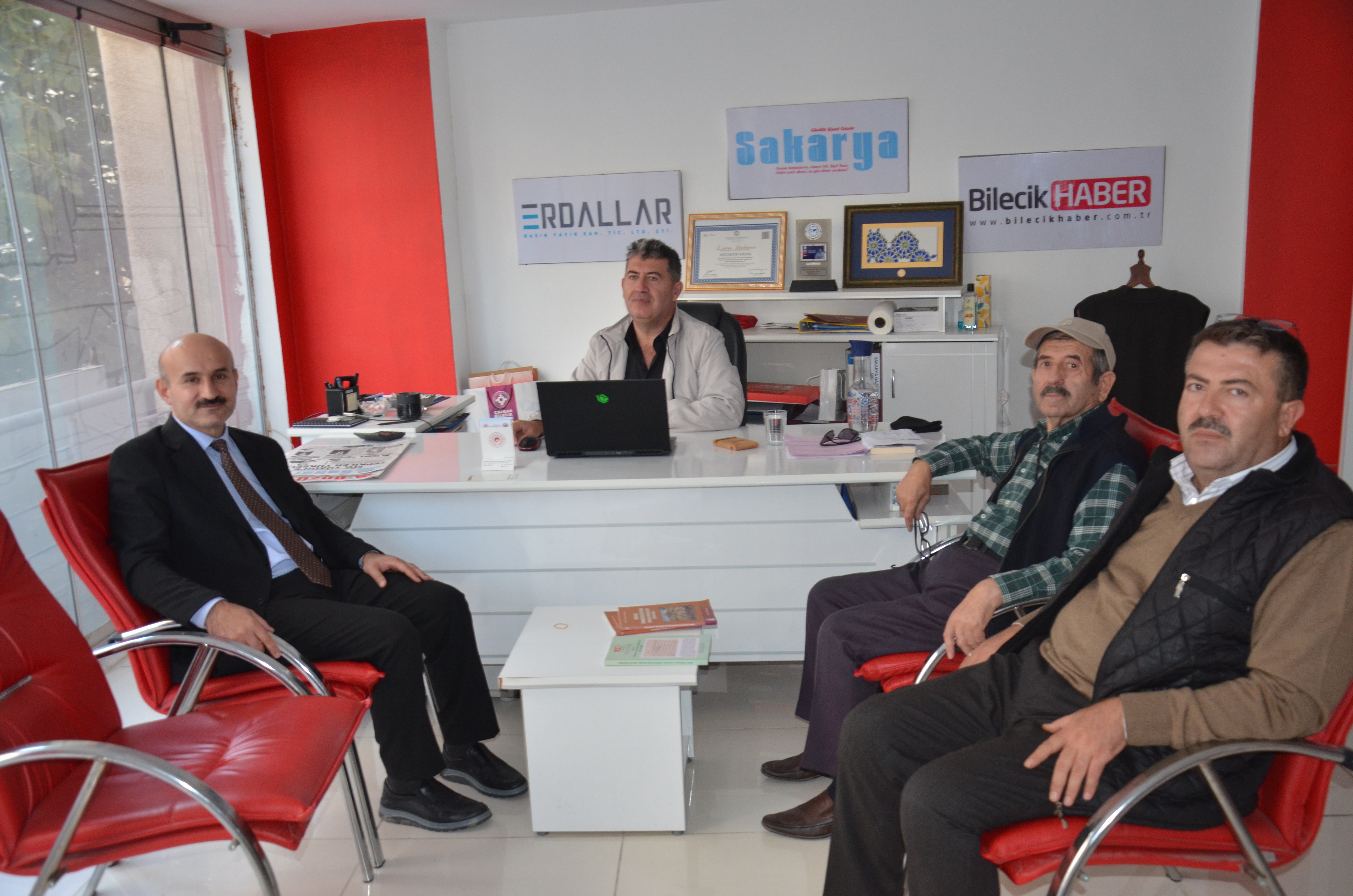 il-muduru-engin-ozturkten-gazetemize-ziyaret-1.jpg