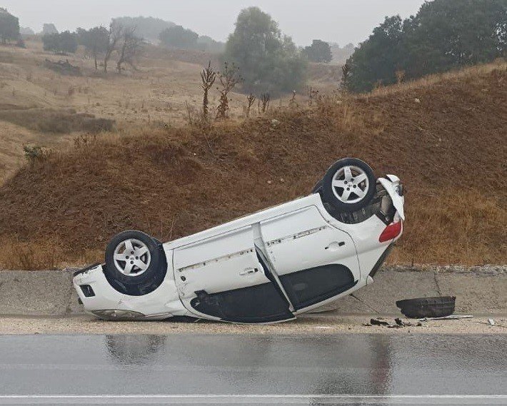 Yağış Beraberinde Kazayı Getirdi