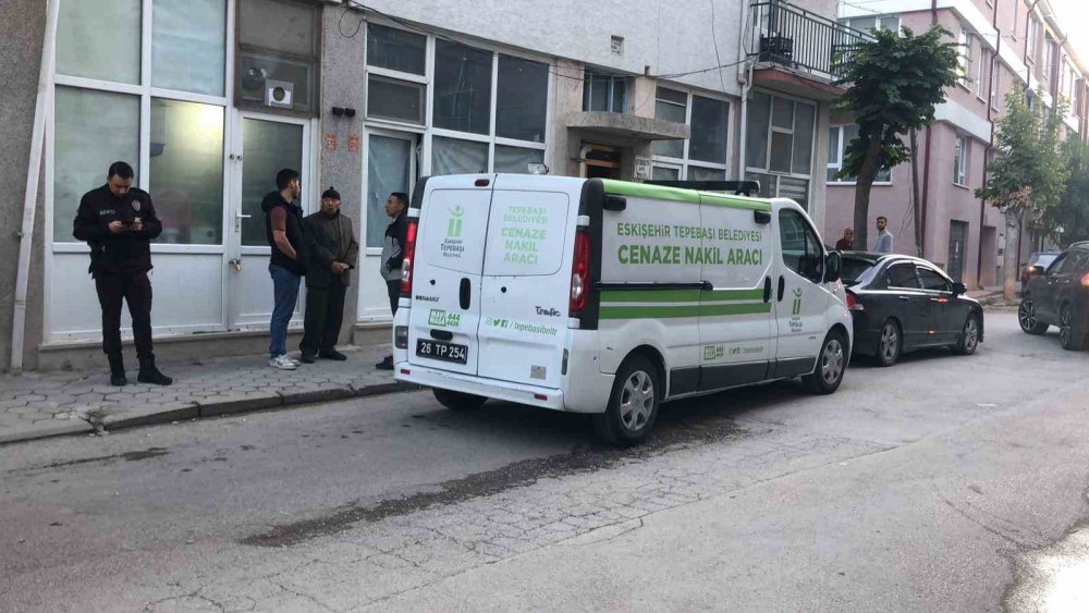 Yaşlı Adam Dükkanda Ölü Bulundu