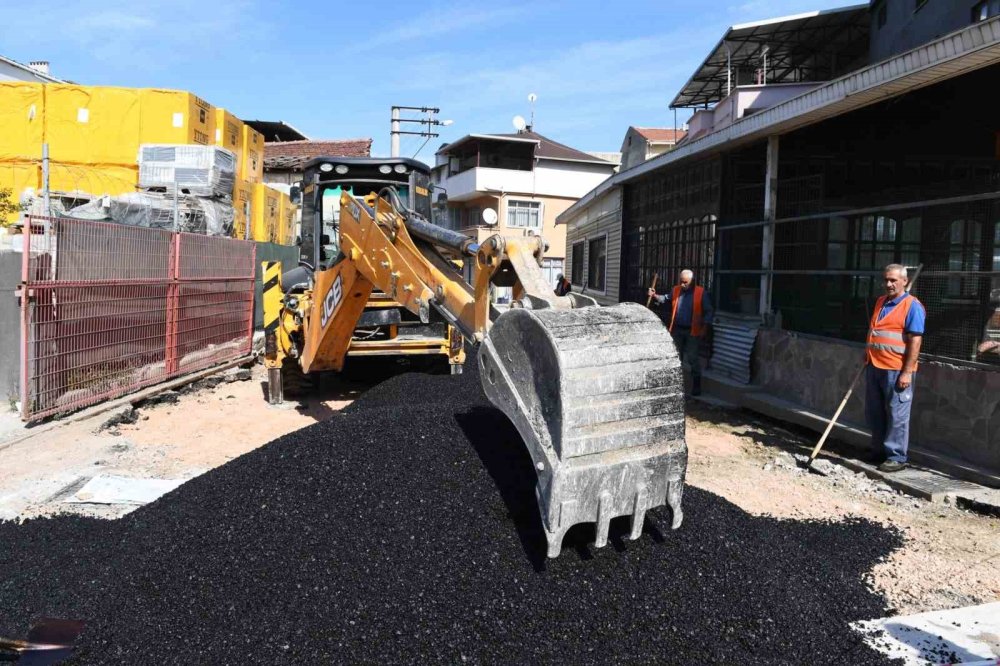 9 Ayda 29 Bin Ton Asfalt Yaması Yapıldı