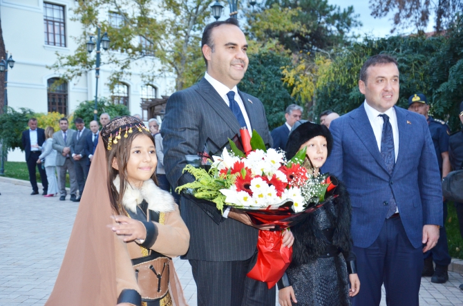 bakan-kacirdan-valilk-ziyareti1.jpg
