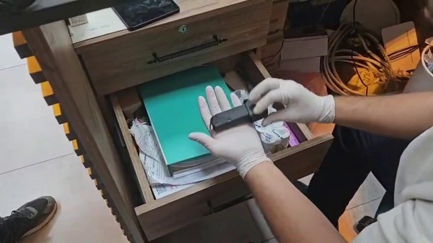 Özel Harekat Destekli Silah Ve Sahte Alkol Operasyonunda 2 Tutuklama