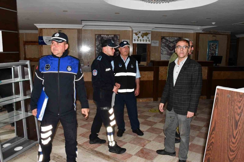1 Yıldır Kapalı Olan Otel Tahliye Edildi