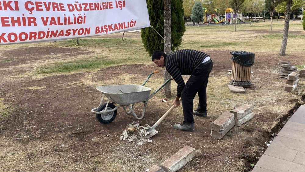 Dede Korkut Parkı’nda Bakım Ve Onarım Çalışmaları Başladı