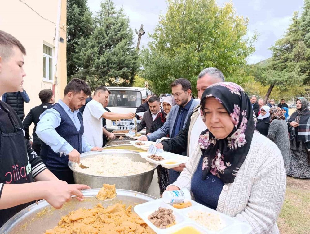 Duanın Ardından Yağan Yağmur, Katılımcılarda Büyük Sevinç Oluşturdu