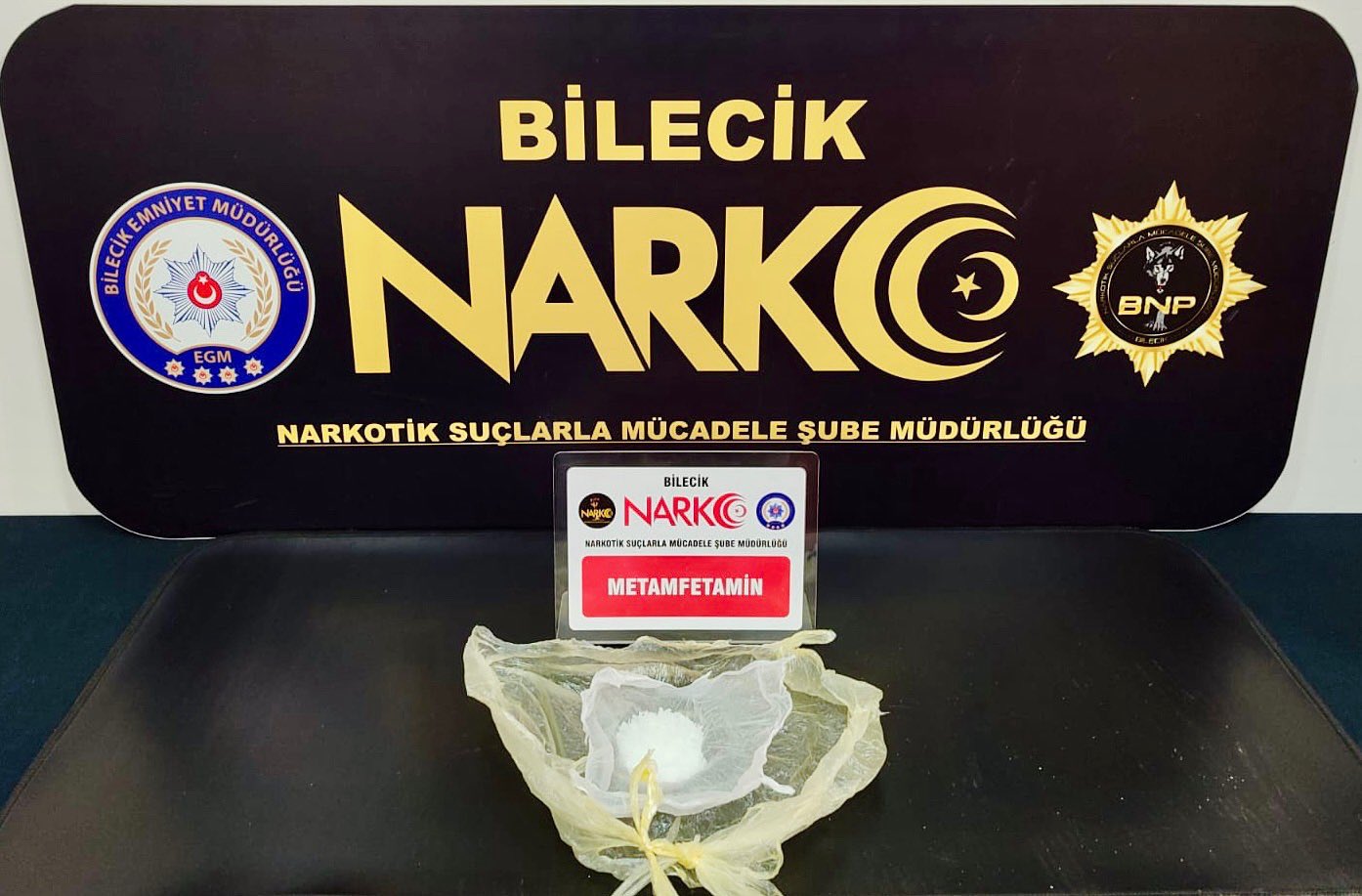 g2wzfp5x0aasjuj.jpg