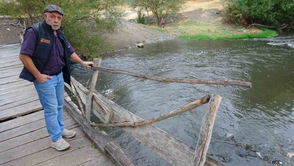 Köy Sakinleri Köprü İstiyor