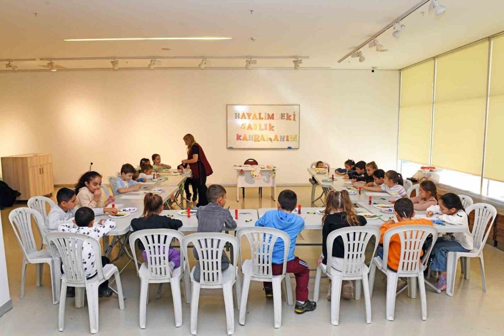 Çocuklar Oyunlar Oynayarak Sağlıklı Beslenmeyi Öğreniyor