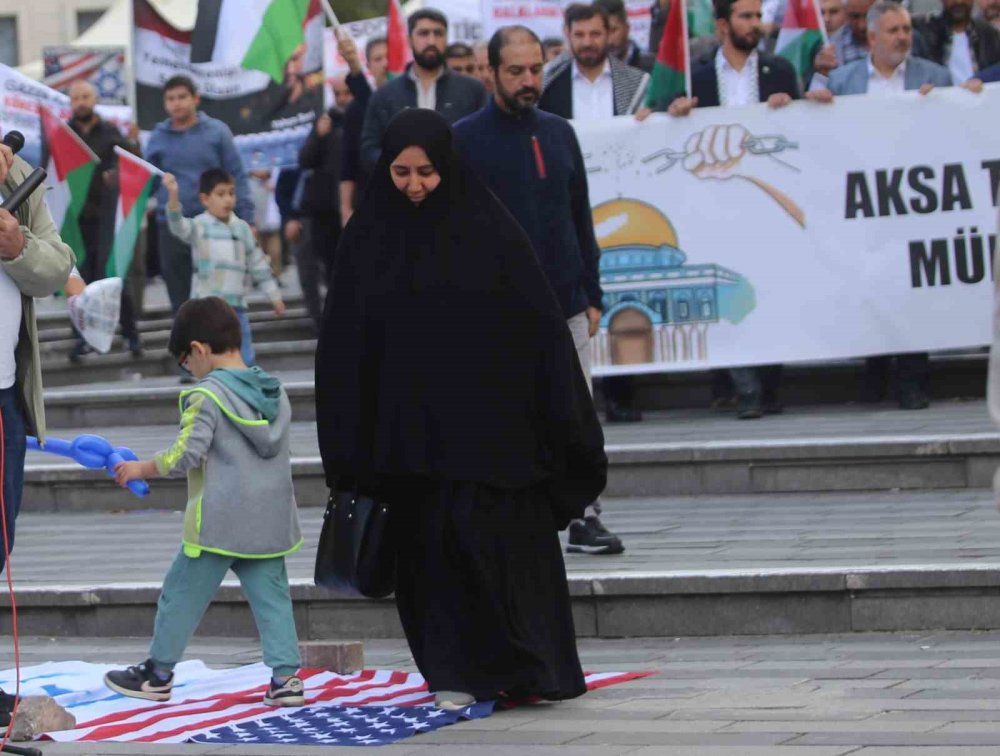 Filistin’e Destek Yürüyüşü