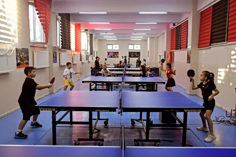 Spor Okulları’nda Masa Tenisi Çalışmaları Devam Ediyor