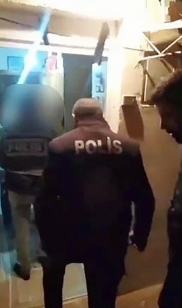 Sokak Ortasındaki İnfazın Şüphelilerin Yakalanma Anı Kameraya Yansıdı