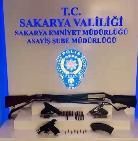 Sokak Ortasındaki İnfazın Şüphelilerin Yakalanma Anı Kameraya Yansıdı