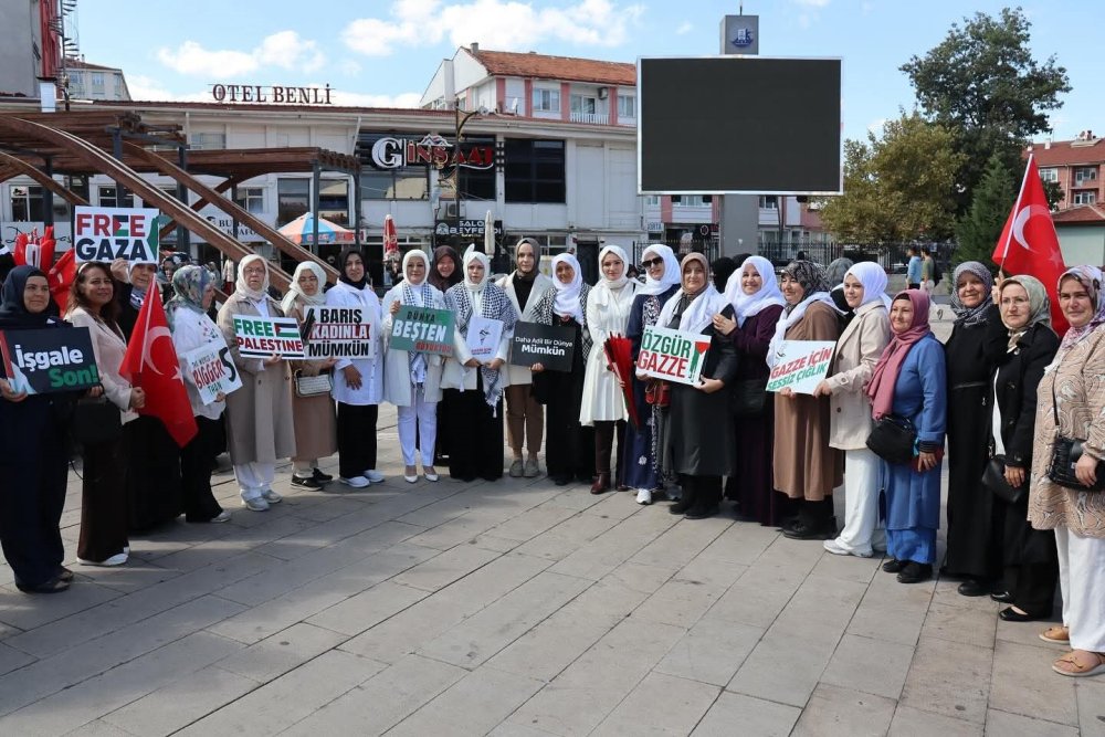 İl Kadın Kolları Başkanlığı’ndan Gazze İçin Sessiz Çığlık Zinciri