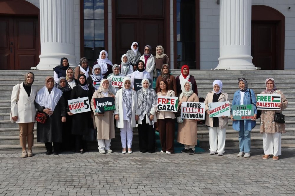 İl Kadın Kolları Başkanlığı’ndan Gazze İçin Sessiz Çığlık Zinciri