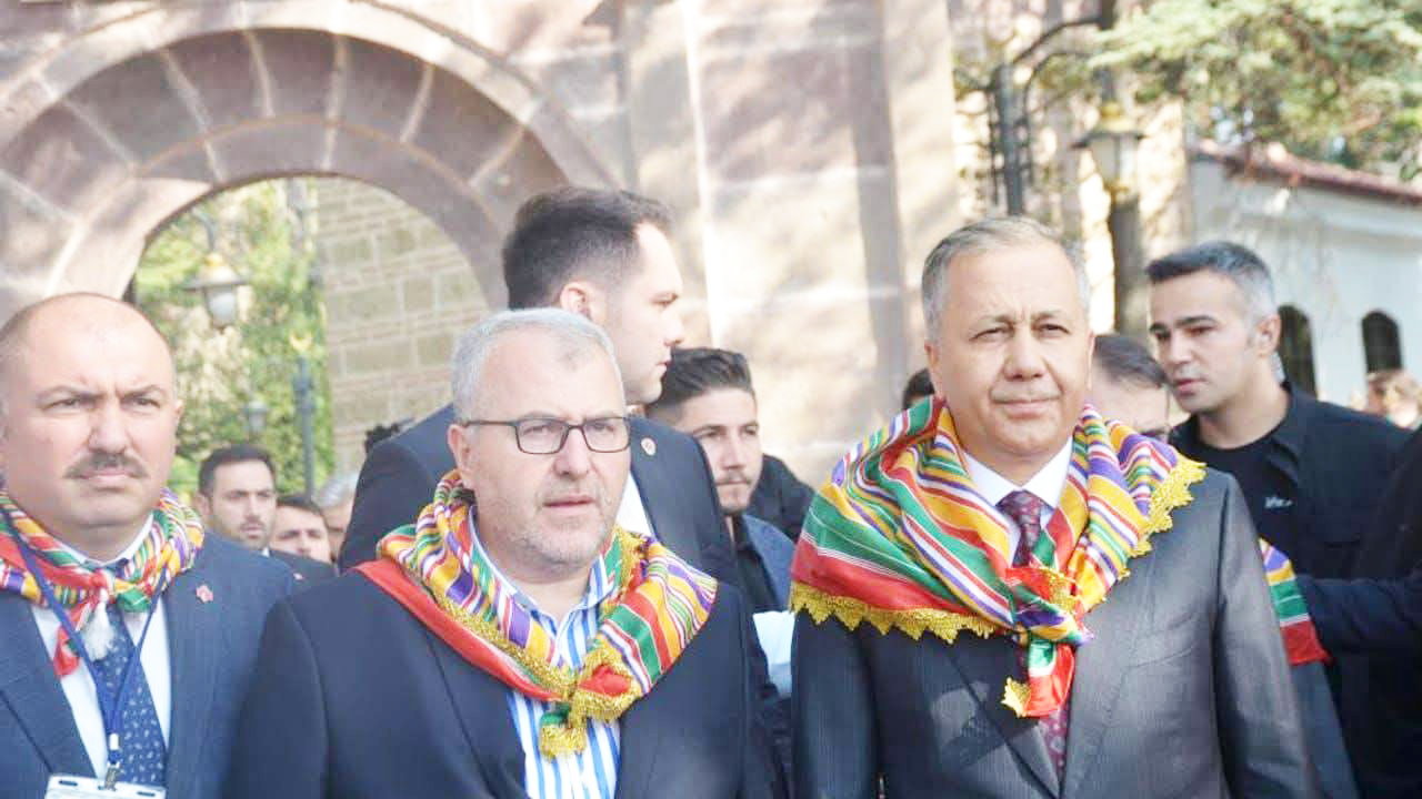 744-ertugrul-gazii-anma-ve-yoruk-bayrami5.jpg