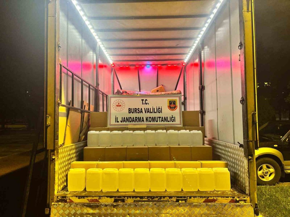 Bin Litre Kaçak Etil Alkol Ele Geçirildi