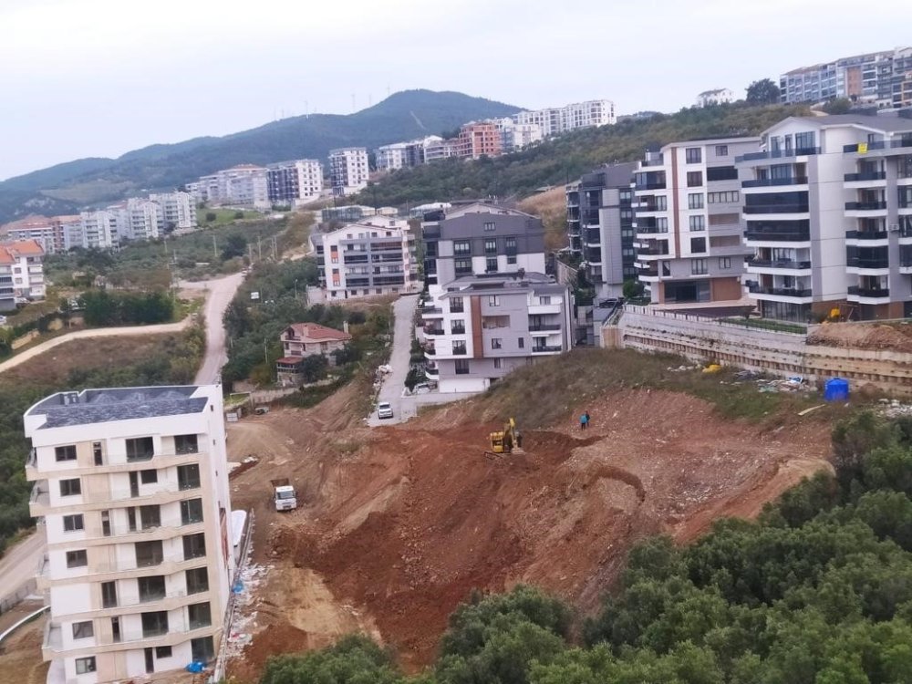 Mahkeme Dur Dedi Ama Kimse Durmadı