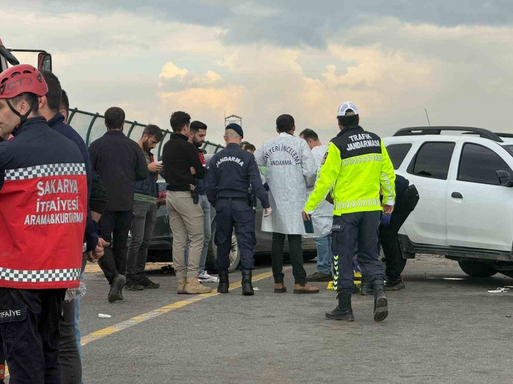 Otoyol Üzerindeki Köprüde Feci Kaza: Göreve Giden 2 Jandarma Şehit Oldu