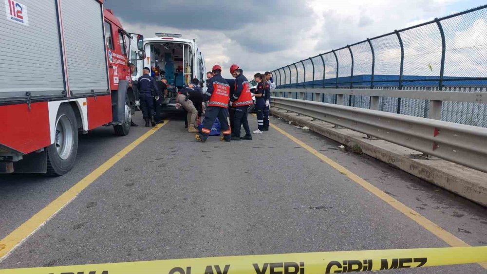 Otoyol Üzerindeki Köprüde Feci Kaza: Göreve Giden 2 Jandarma Şehit Oldu