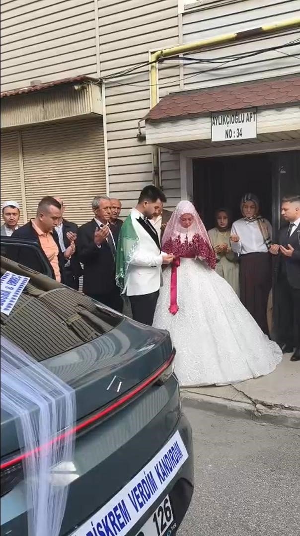 Gelin Arabası Yapılan TOGG'a Yoğun İlgi