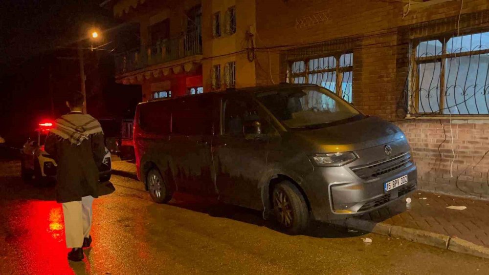 Minibüs Terk Edilmiş Halde Bulundu