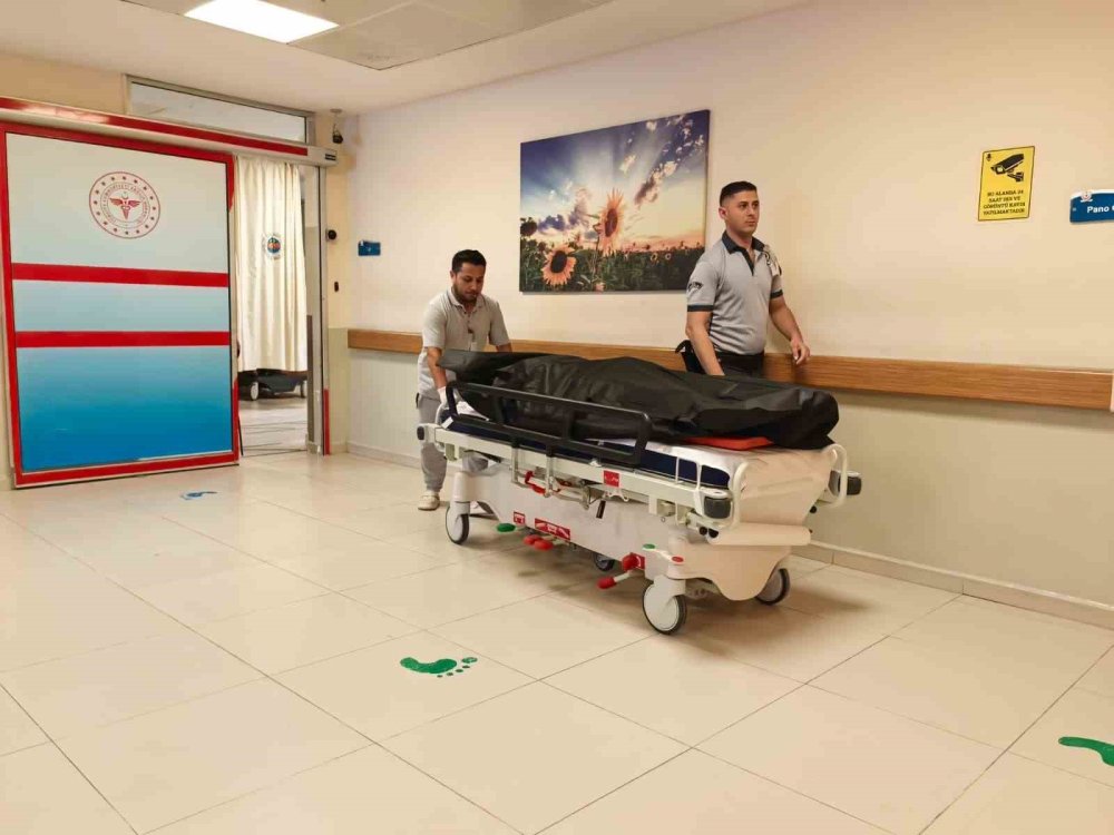 Evinde Hareketsiz Bulunan Mısırlı Adam Hayatını Kaybetti