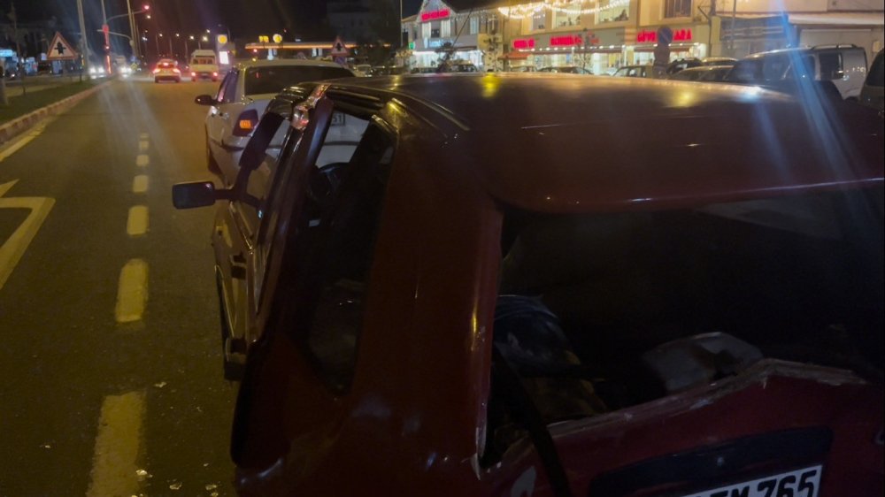 4 Aracın Karıştığı Zincirleme Kaza Kameralara Yansıdı