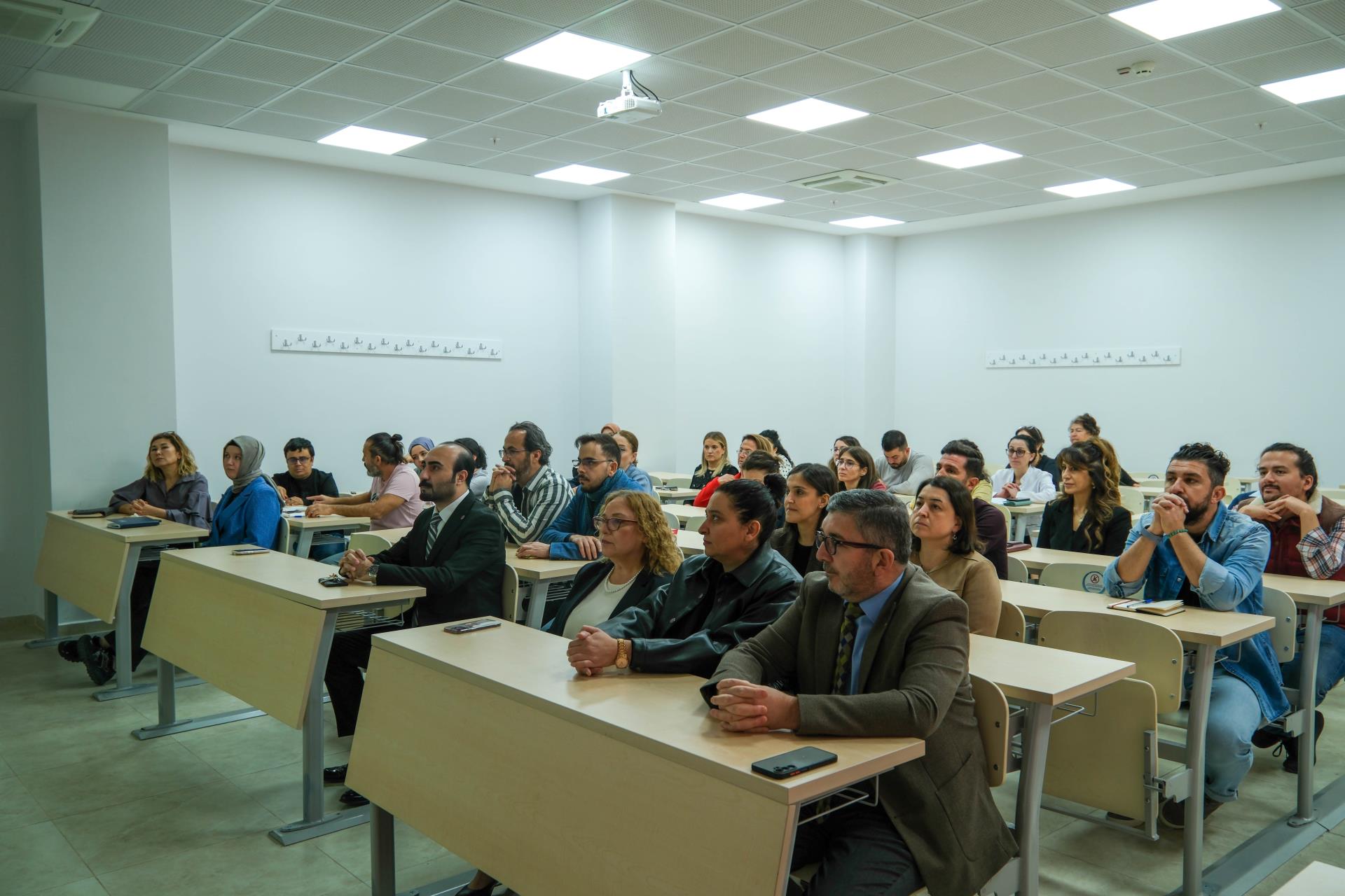 saglik-bilimleri-fakultesi-akademik-kurul-toplantisi-yapildi.jpg