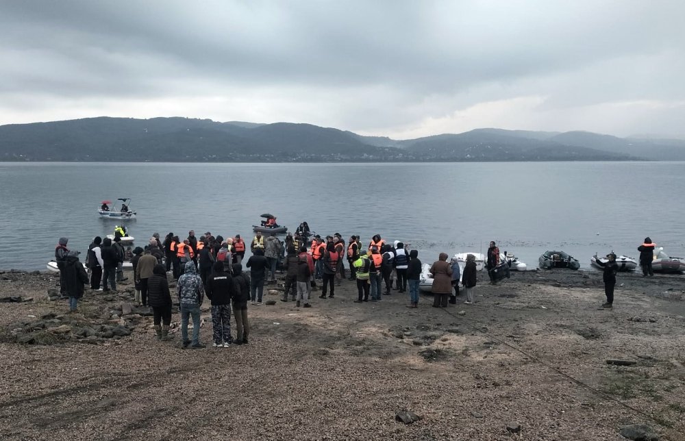Sapanca Gölü’nde Kızılkanat Heyecanı: Amatör Balıkçılar Kıyasıya Yarıştı