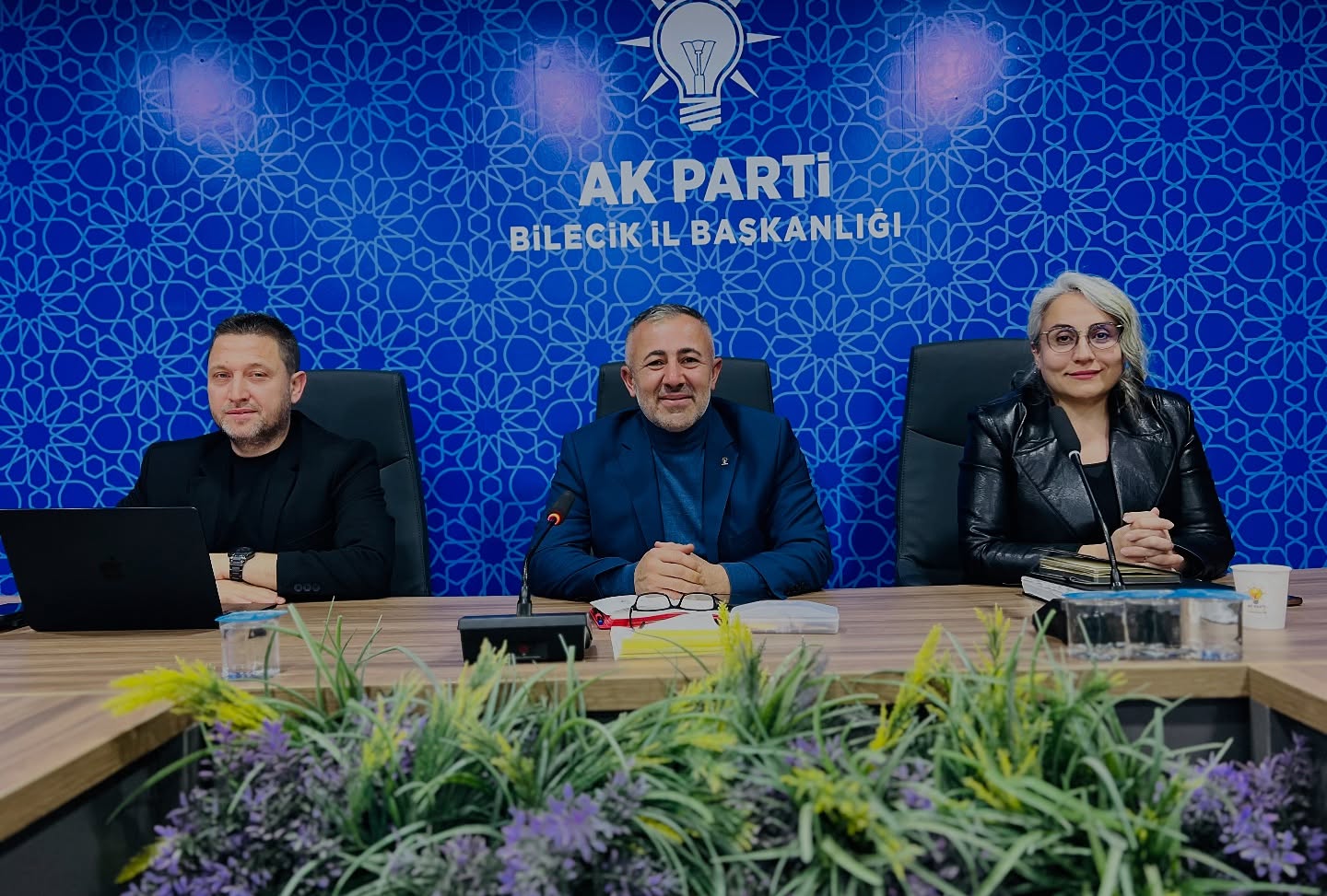 akp1.jpg