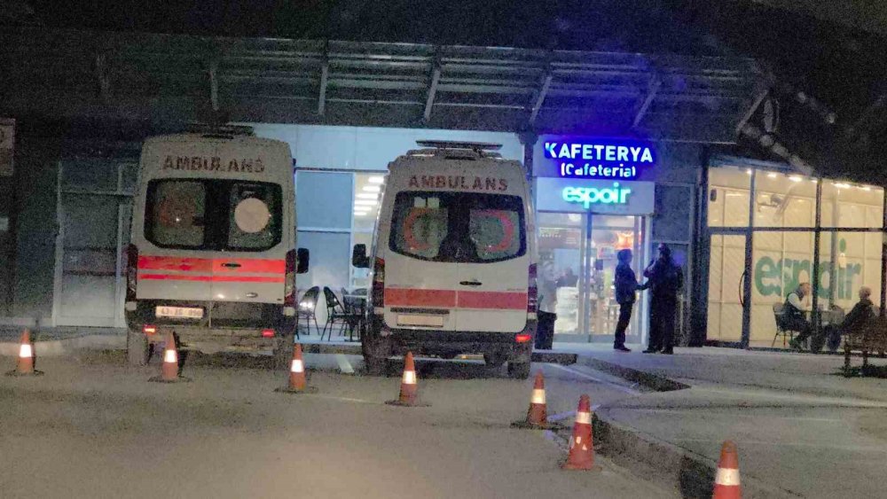 Okul Gezisi Dönüşünde Zehirlenen 28 Öğrenci Hastaneye Kaldırıldı