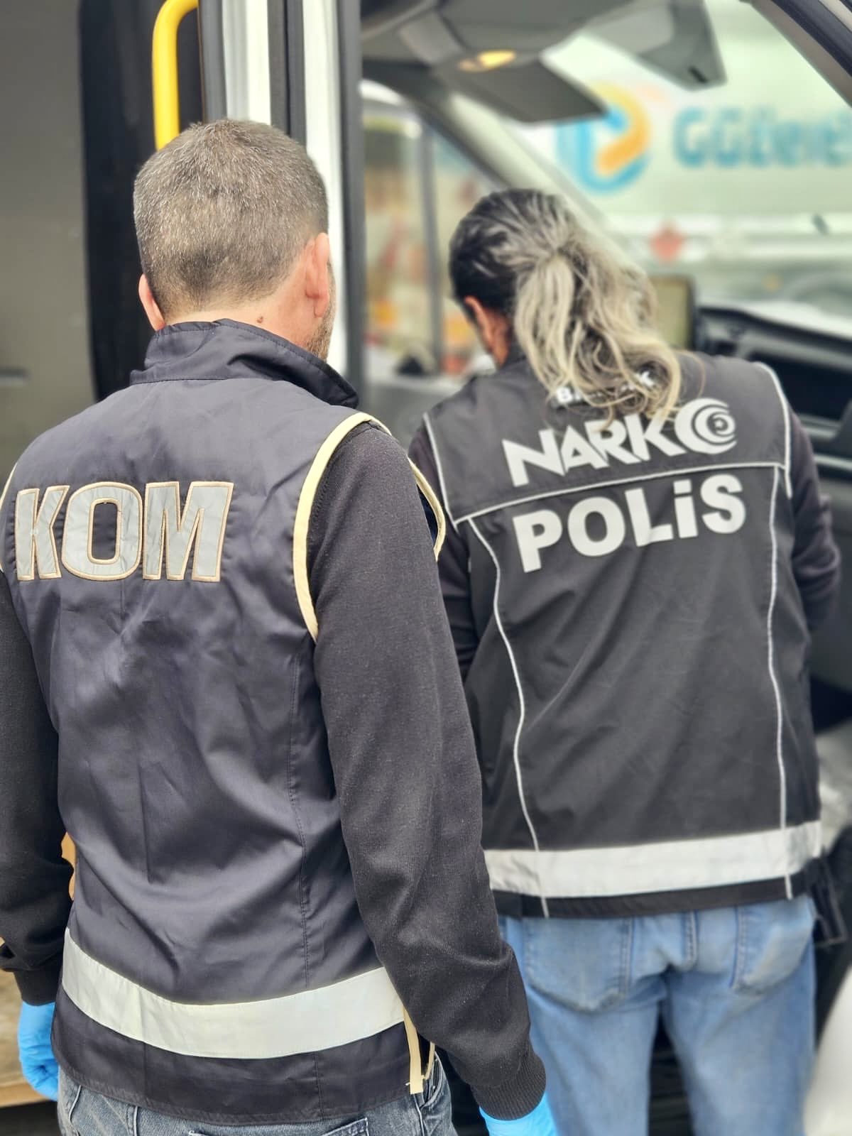 supheli-aractan-bong-cikti.jpg