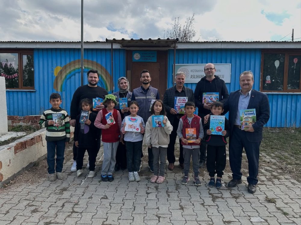 7 Köy Okuluna Bin 700 Kitaplık Destek