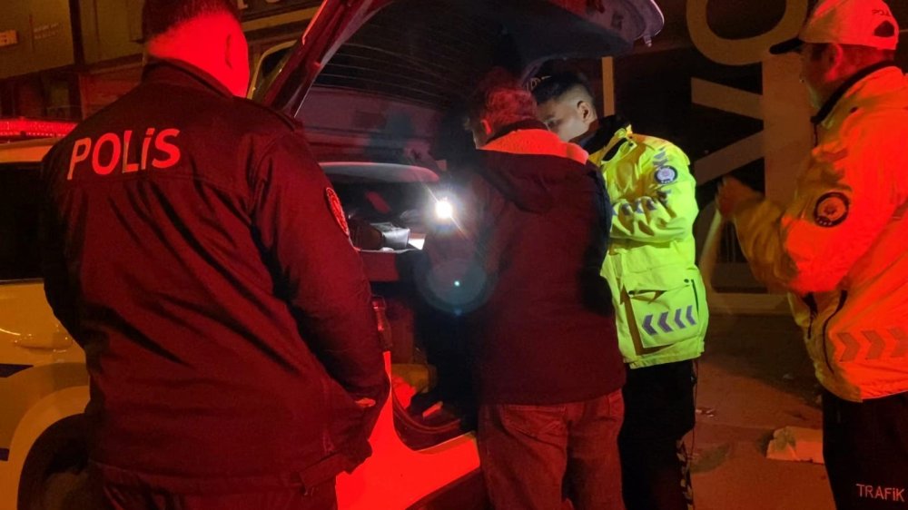 Alkollü Sürücü Aracını Öve Öve Bitiremedi