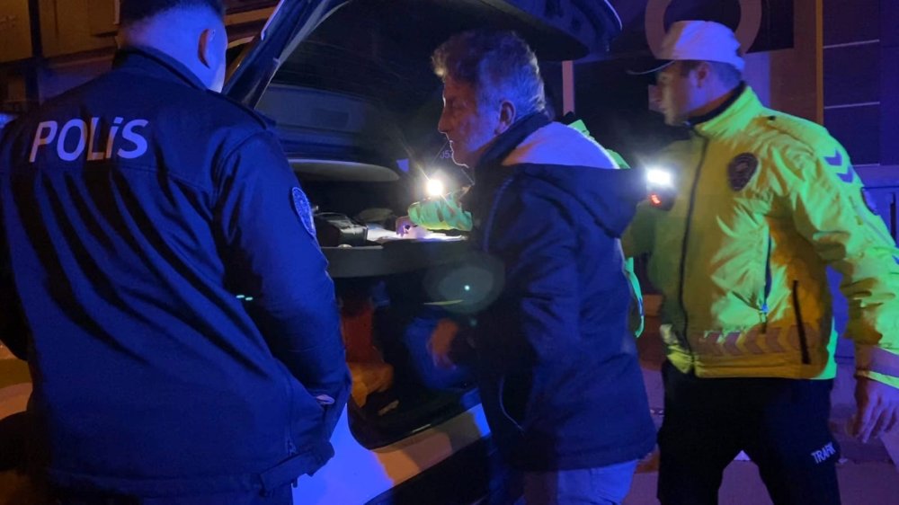 Alkollü Sürücü Aracını Öve Öve Bitiremedi