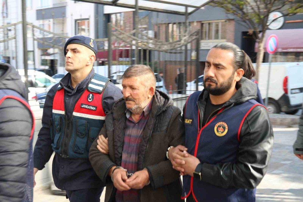 Kardeşini Öldürüp Ahırın Temeline Gömen Kardeş Adliyeye Sevk Edildi