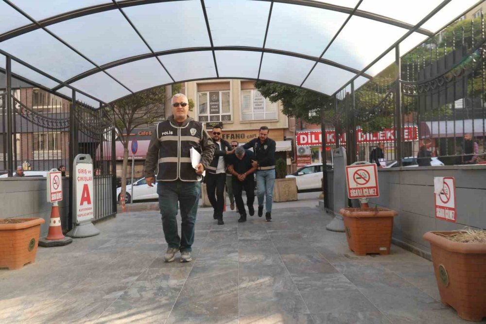 Markette Çocuğunu Tekmeleyen Baba Adliyeye Sevk Edildi