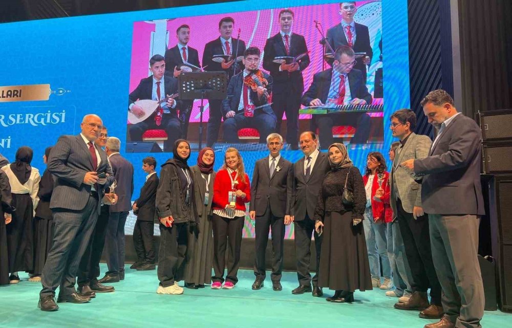 "İmam Hatip Okulları Başarı Örnekleri" Sergisinde Kütahya’ya Gurur