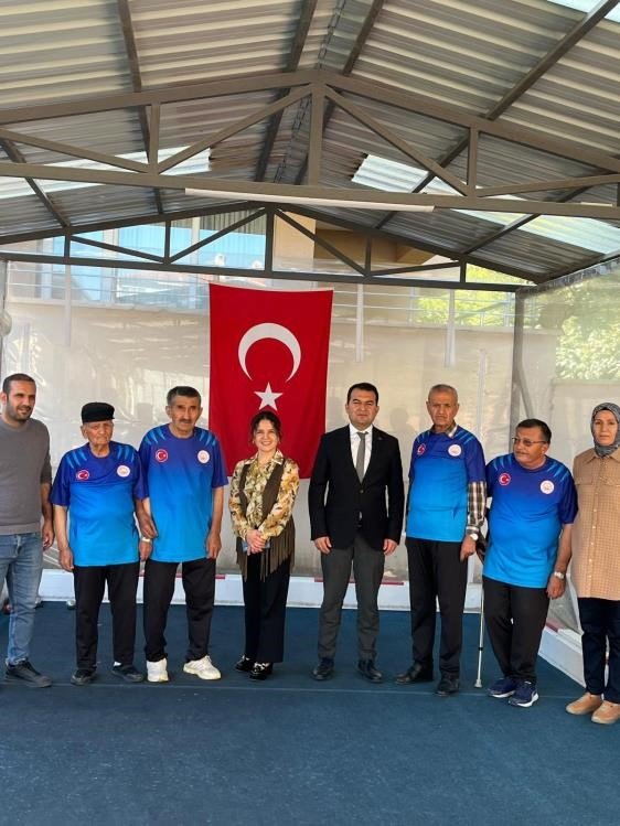 Bocce Turnuvasında Dostluk Öne Çıktı
